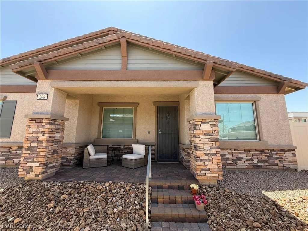 208 Bellini Peak Avenue — photo 2