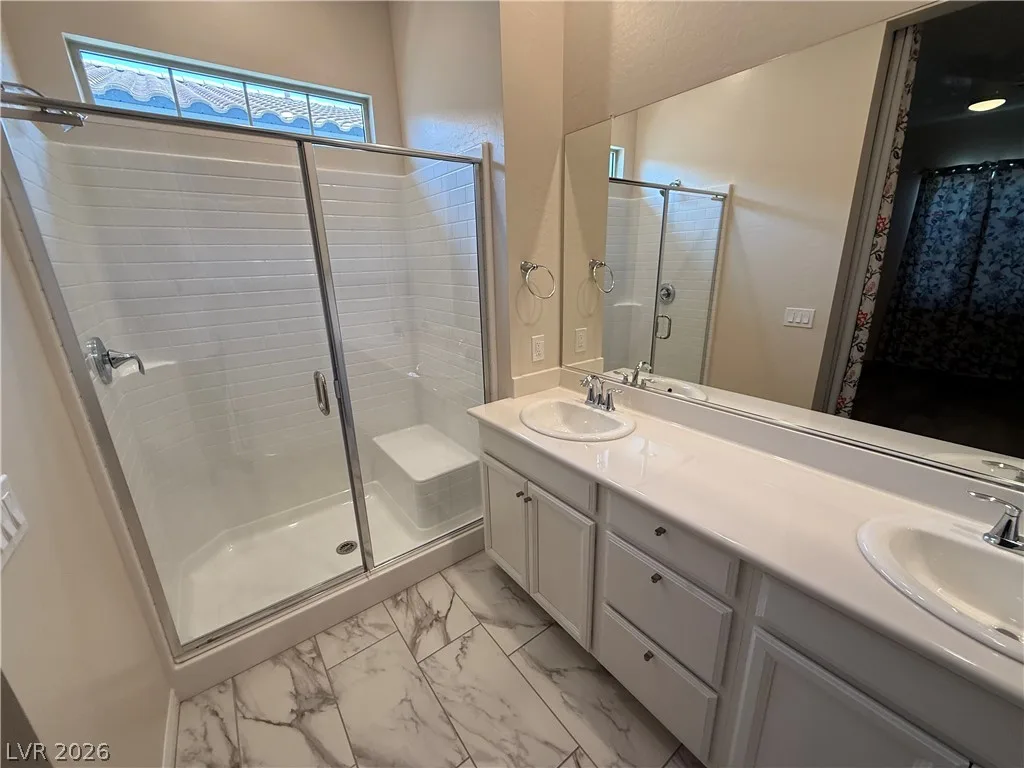 208 Bellini Peak Avenue — photo 5
