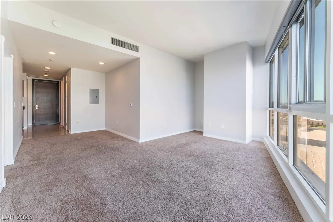4575 DEAN MARTIN Drive 802 — photo 5