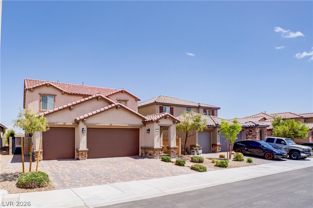 8230 Skye Struck Drive — photo 3