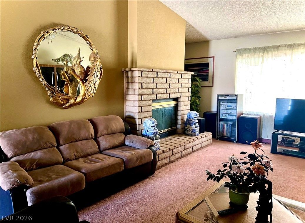 738 Loganrun Lane — photo 5 of 25