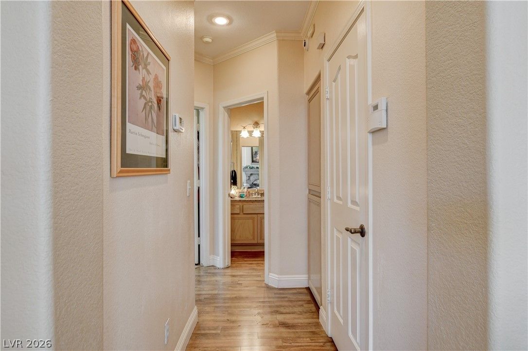 9224 Sunnyfield Drive — photo 5