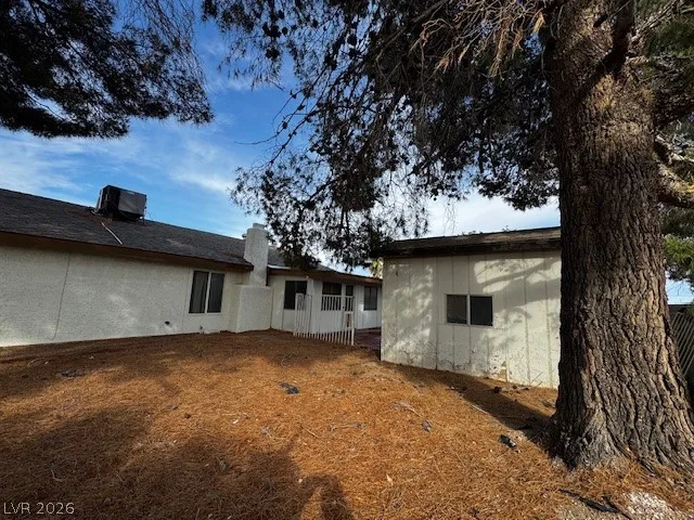 1126 Azul Way — photo 3 of 5