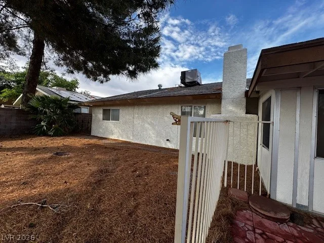 1126 Azul Way — photo 4 of 5