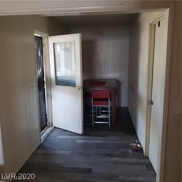 5284 Wellesley Avenue — photo 4