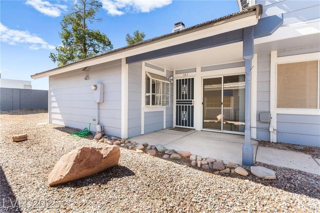 5831 Medallion Drive 101 — photo 2