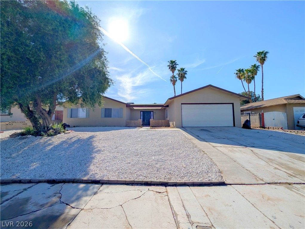 3667 Descanso Street — photo 1