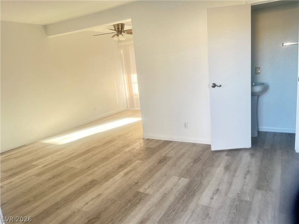 592 Sea Shell Lane — photo 2