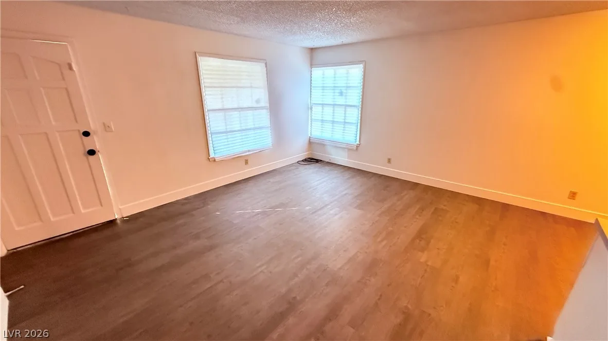 1407 Dorothy Avenue 3 — photo 5