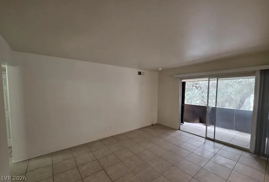 1440 Vegas Valley Drive 8 — photo 4