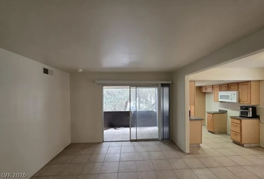 1440 Vegas Valley Drive 8 — photo 5
