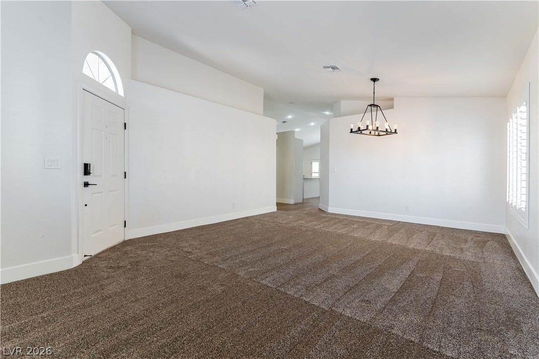 4513 Vogue Street — photo 4