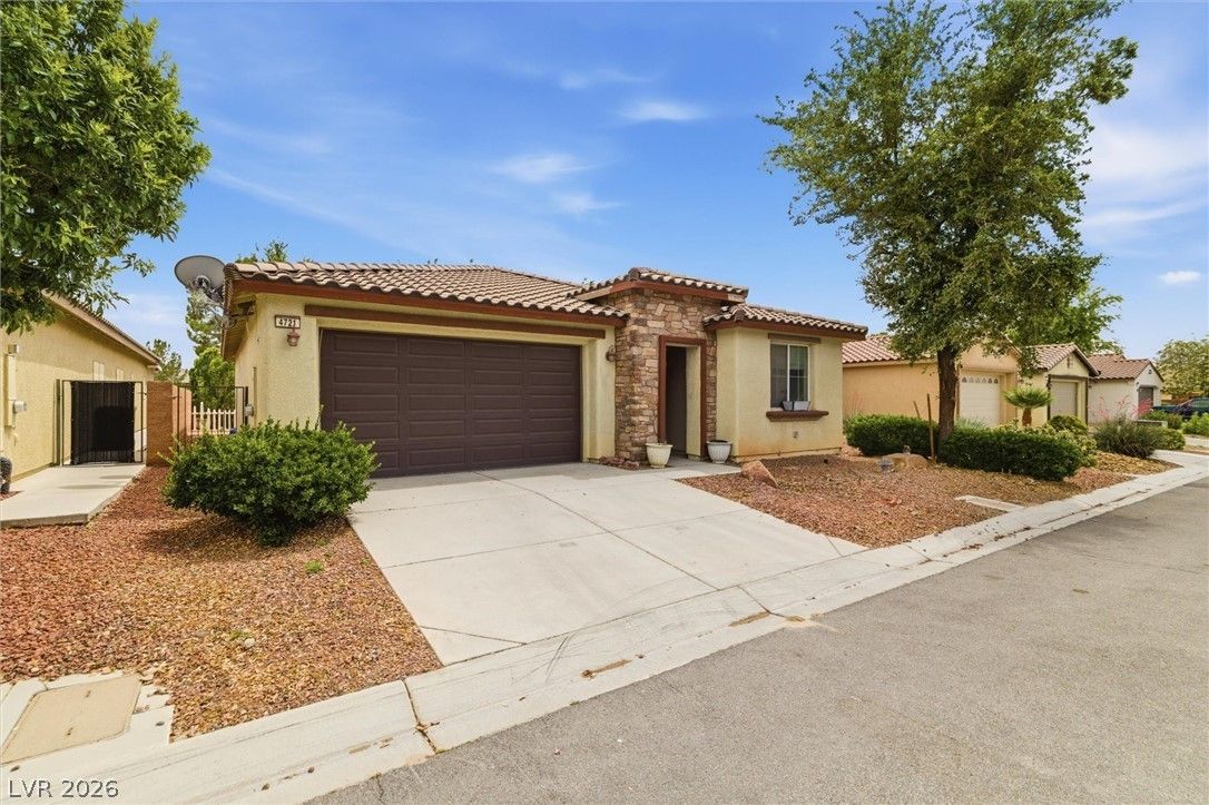 4721 South Adriano Way — photo 2