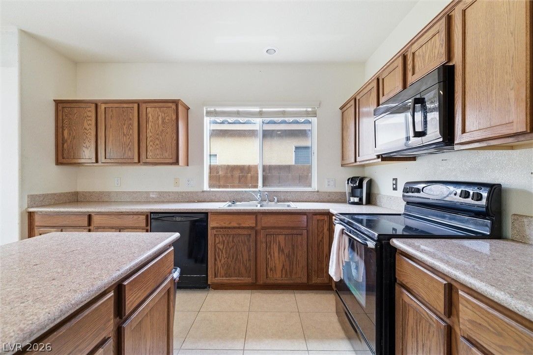 4721 South Adriano Way — photo 5