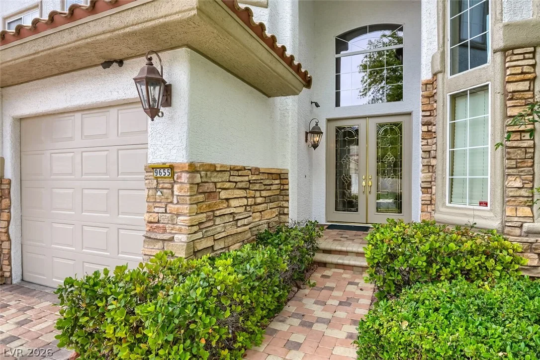 9655 Phoenician Avenue — photo 4