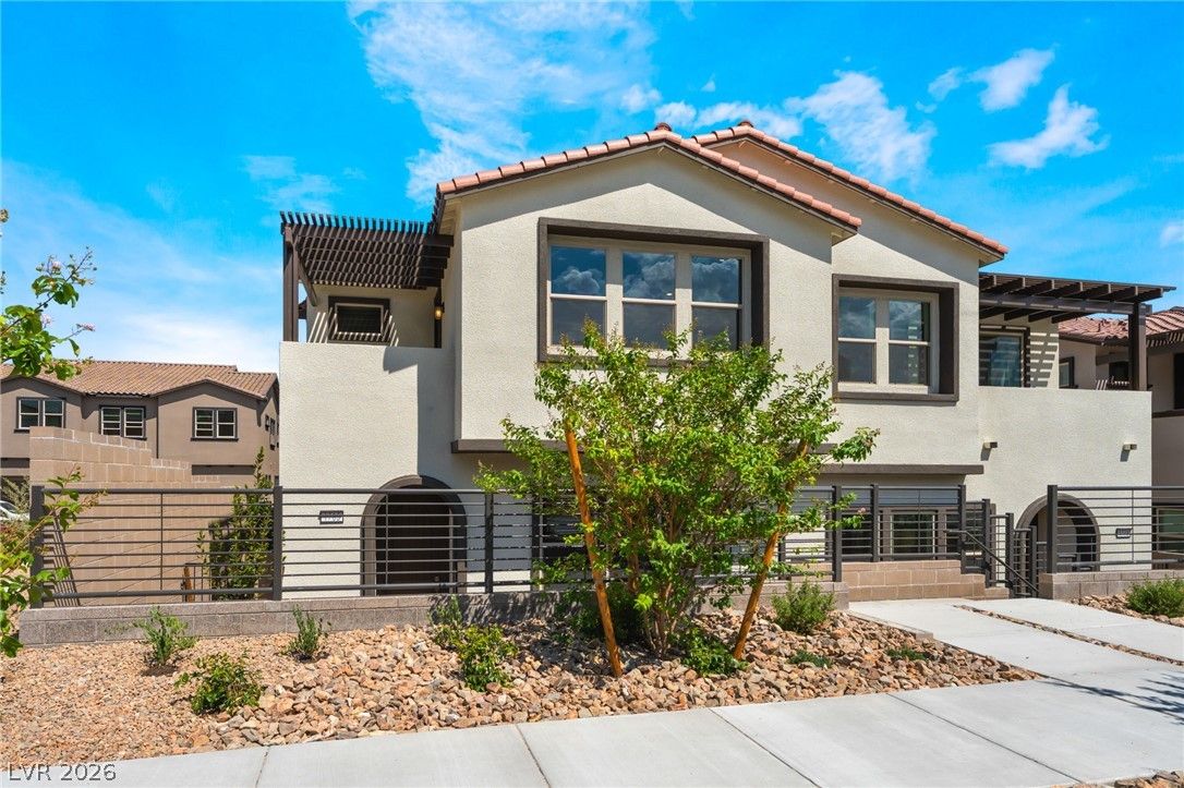 1785 Sparrow Nest Street — photo 2