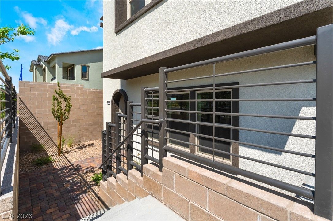 1785 Sparrow Nest Street — photo 4