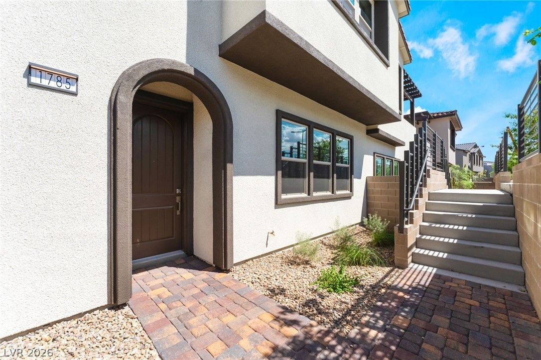 1785 Sparrow Nest Street — photo 5