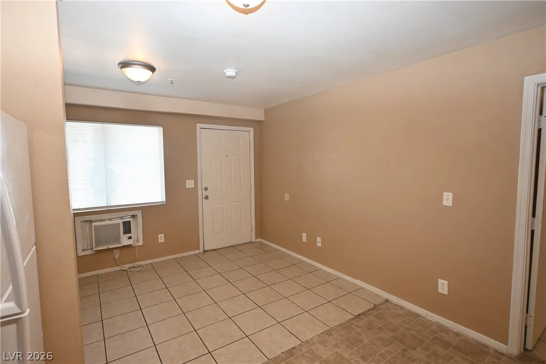 3017 East Carey Avenue 2 — photo 3