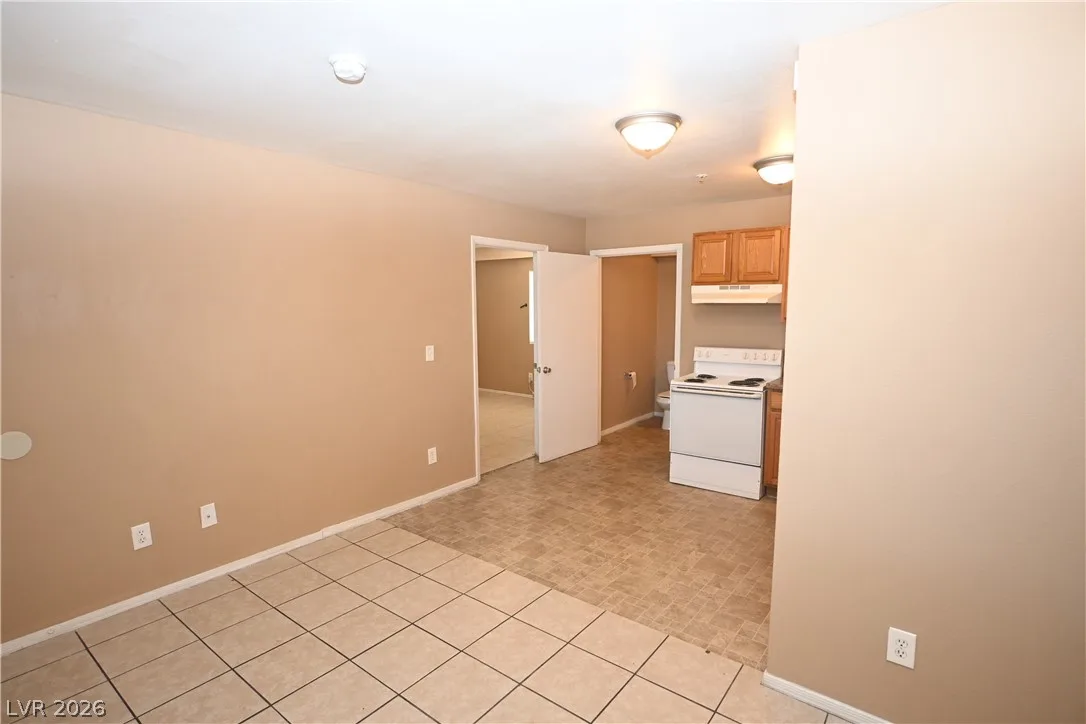 3017 East Carey Avenue 2 — photo 5