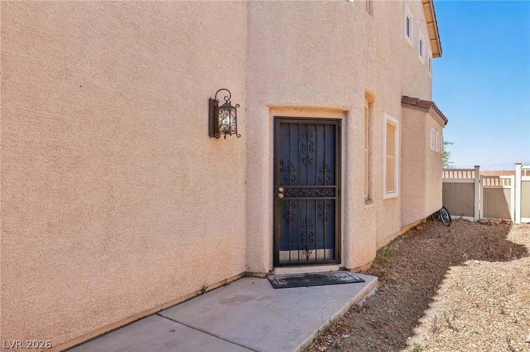 1113 Cactus Rock Street — photo 3 of 49