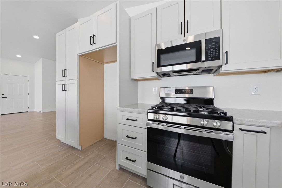 7229 Winding Creek Drive — photo 4