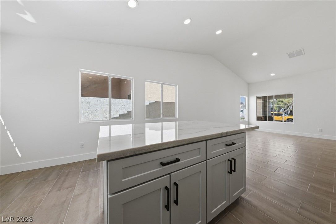 7229 Winding Creek Drive — photo 5