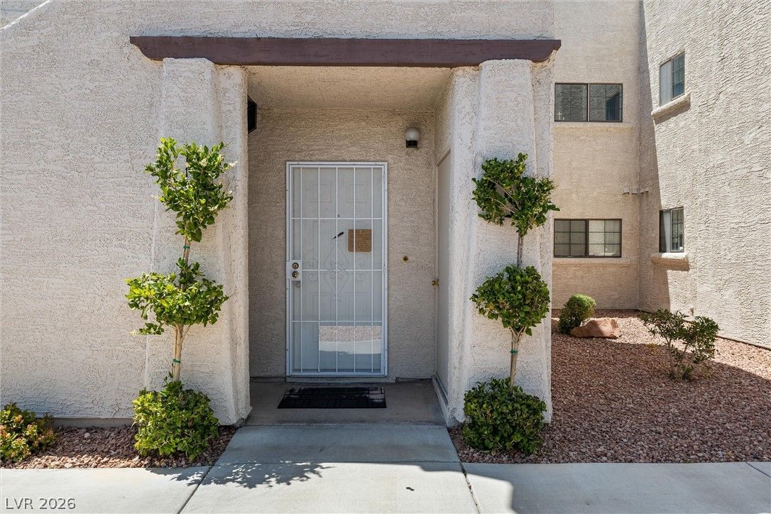 101 Luna Way 110 — photo 2 of 24