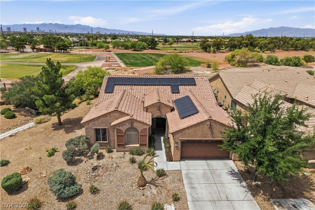 3895 Galiceno Drive — photo 2 of 39