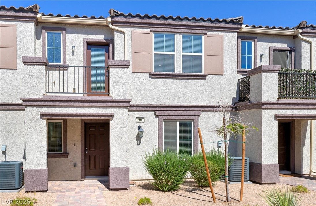 1183 Solano Hills Court — photo 2
