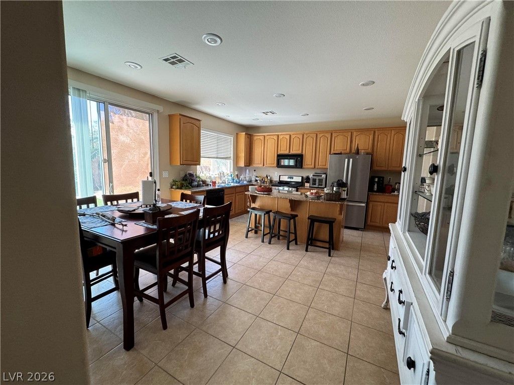 5913 Caddy Ridge Street — photo 5 of 13