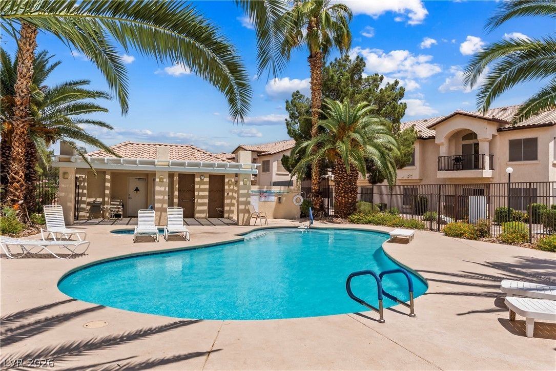 4940 Black Bear Road 101 — photo 2
