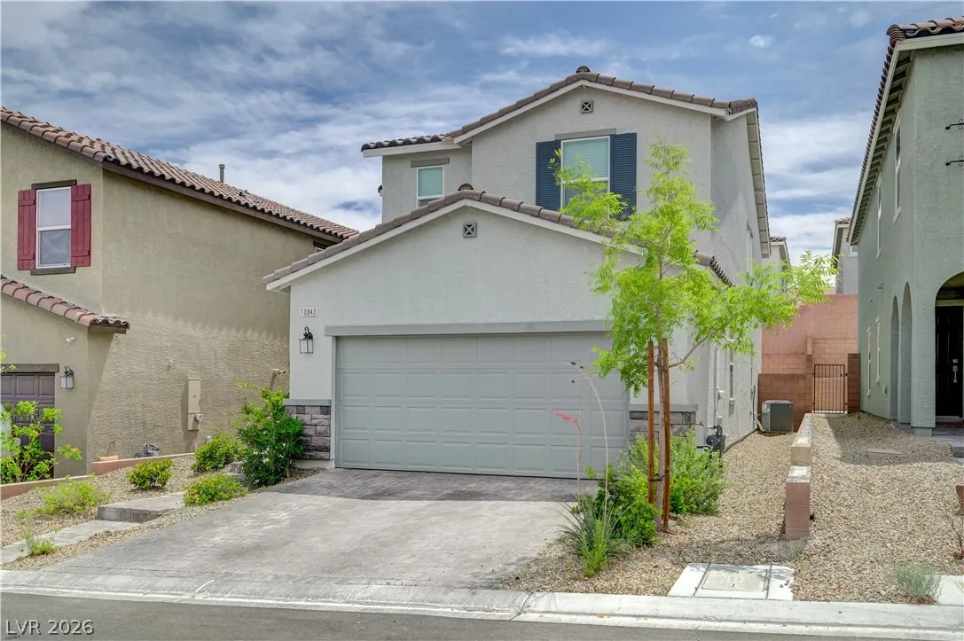 10843 Trail Mark Avenue — photo 2