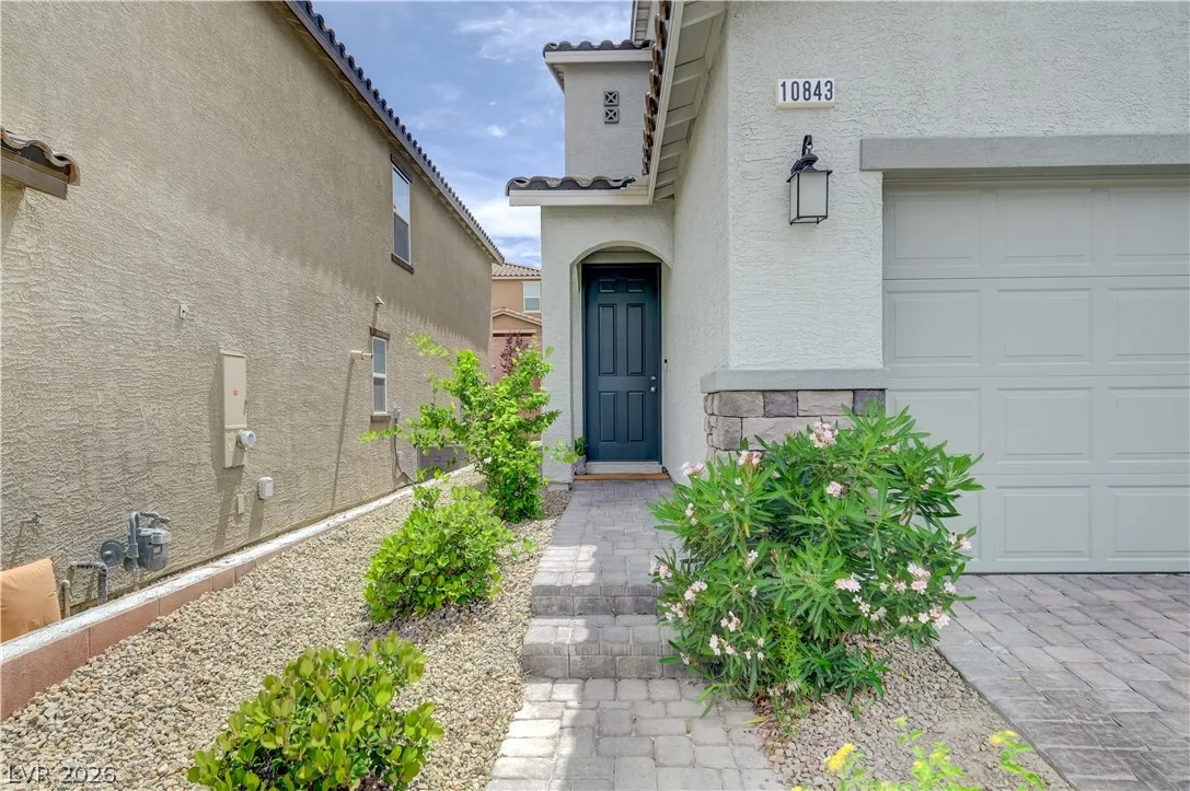 10843 Trail Mark Avenue — photo 3