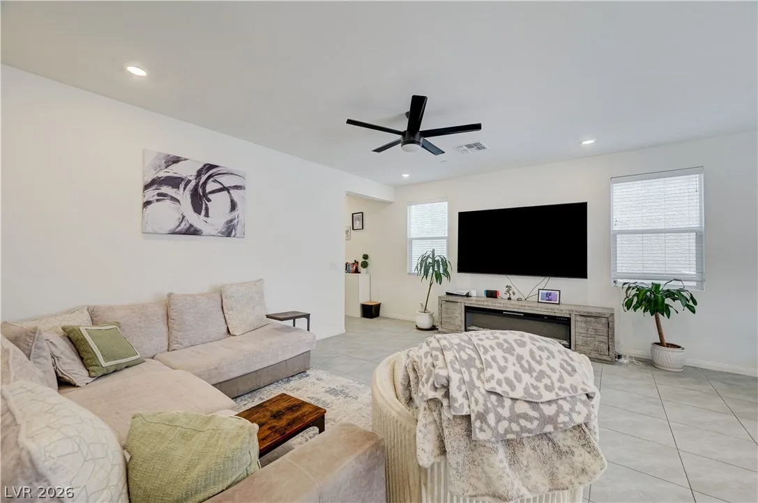 10843 Trail Mark Avenue — photo 5
