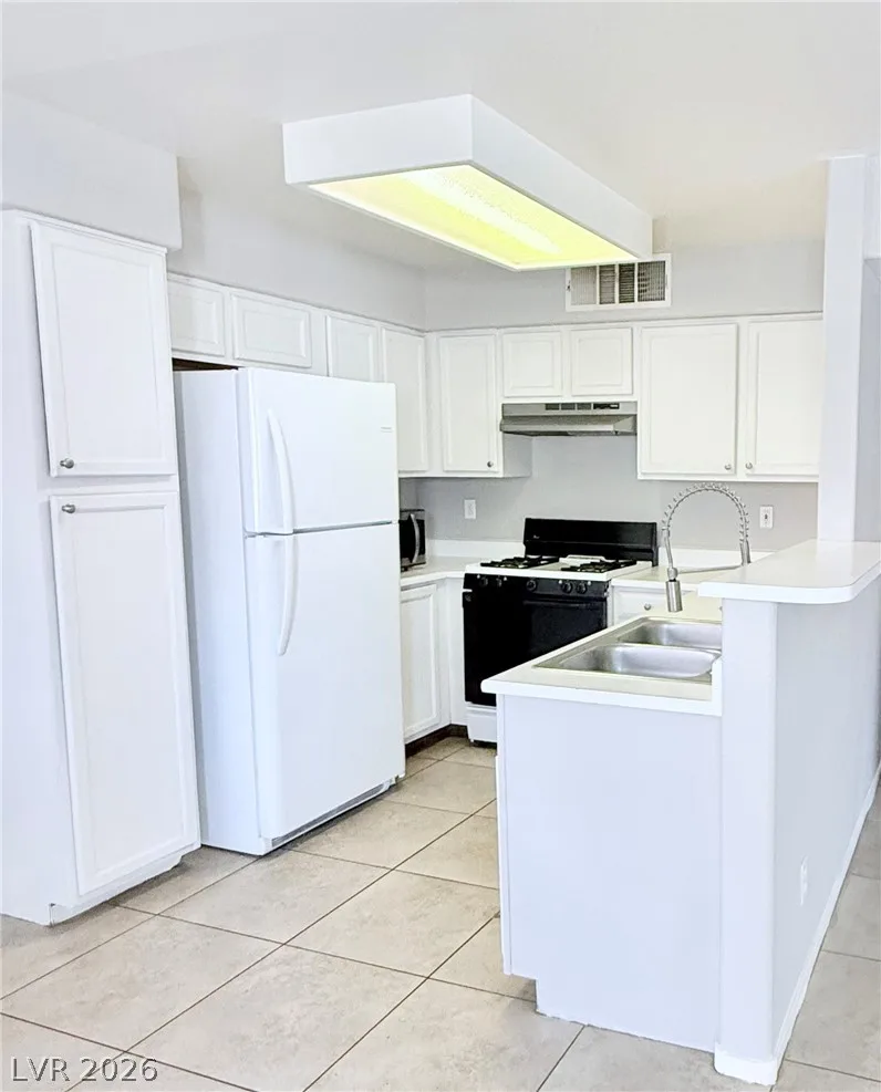 3055 Key Largo Drive 204 — photo 5 of 20