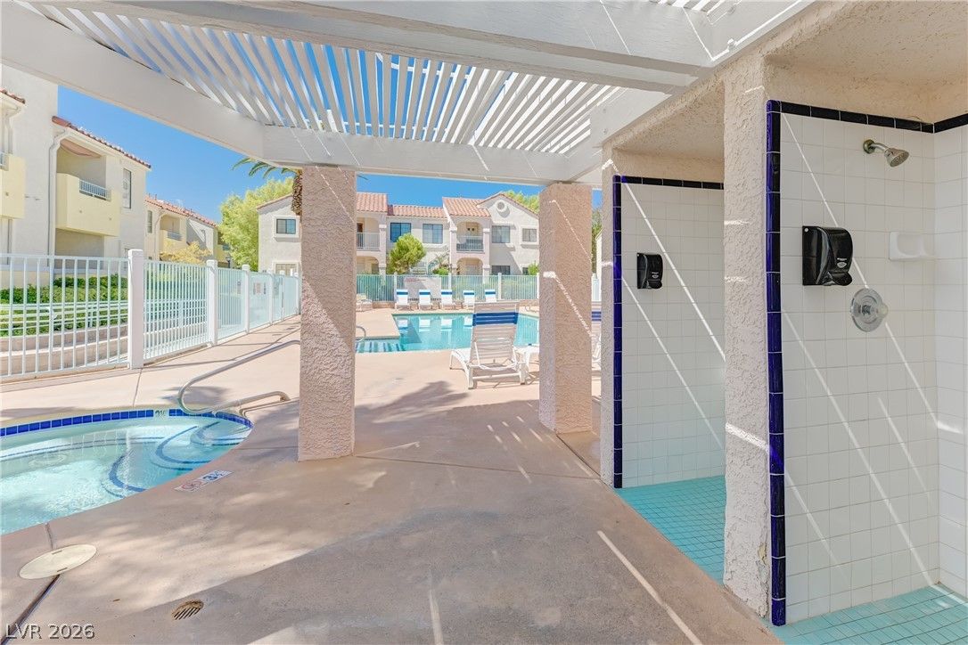 4835 South Torrey Pines Drive 104 — photo 4