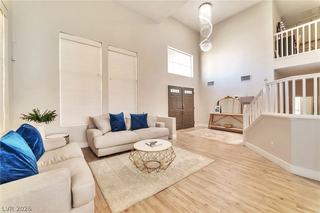 1021 Moorpoint Drive — photo 4