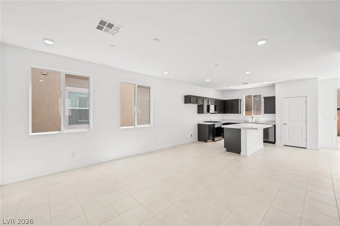 877 Camargo Street — photo 3 of 22