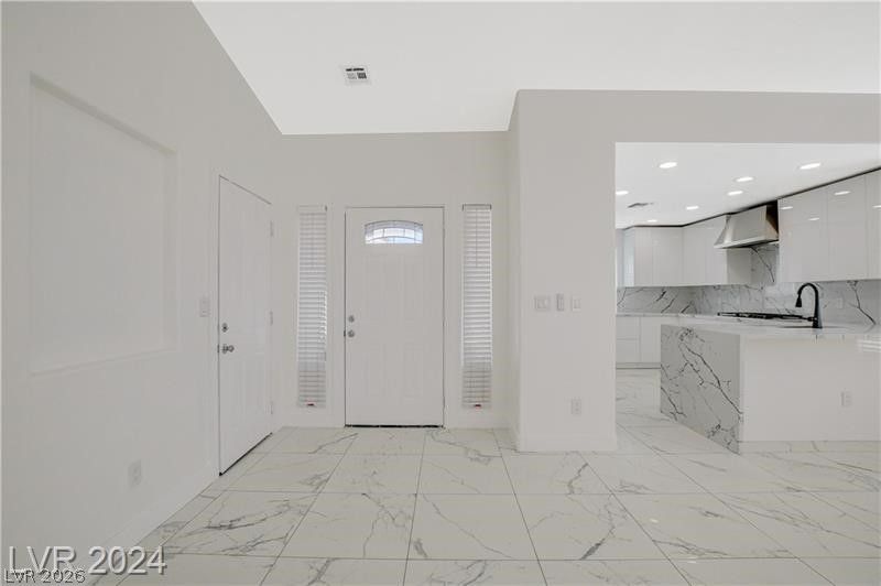 544 Terrace Point Drive — photo 4 of 47