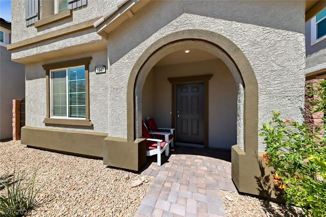 1347 Cerulean Avenue — photo 2