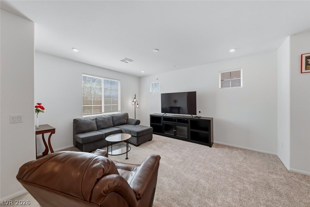 1347 Cerulean Avenue — photo 5