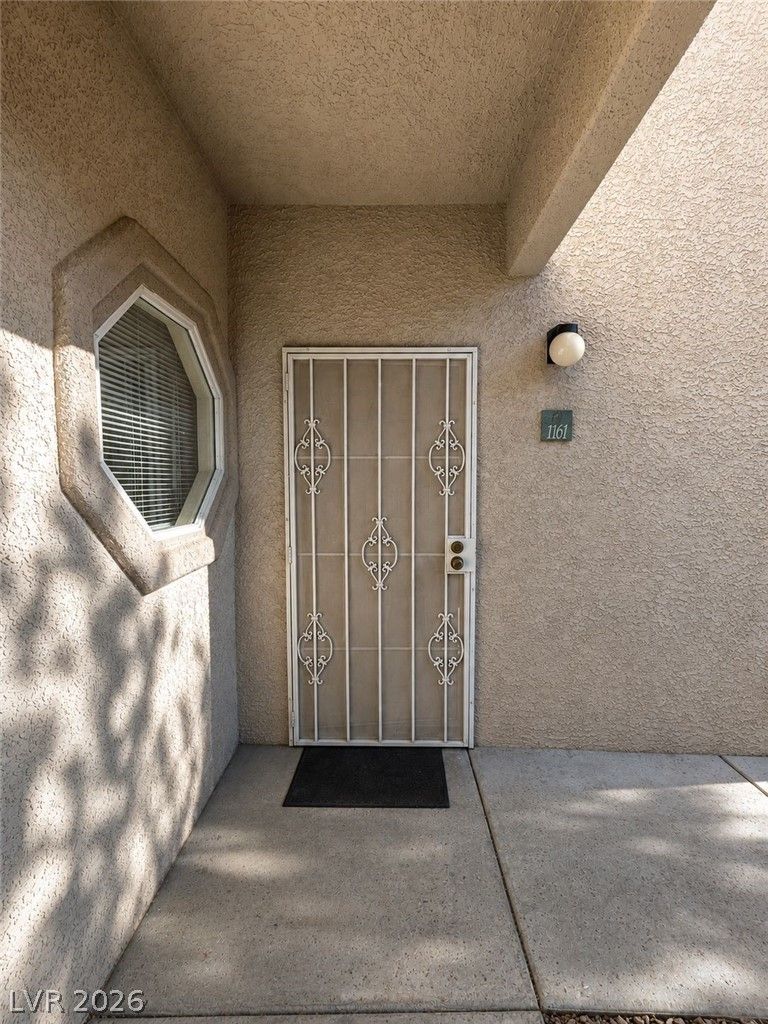 5415 West Harmon Avenue 1161 — photo 4 of 26