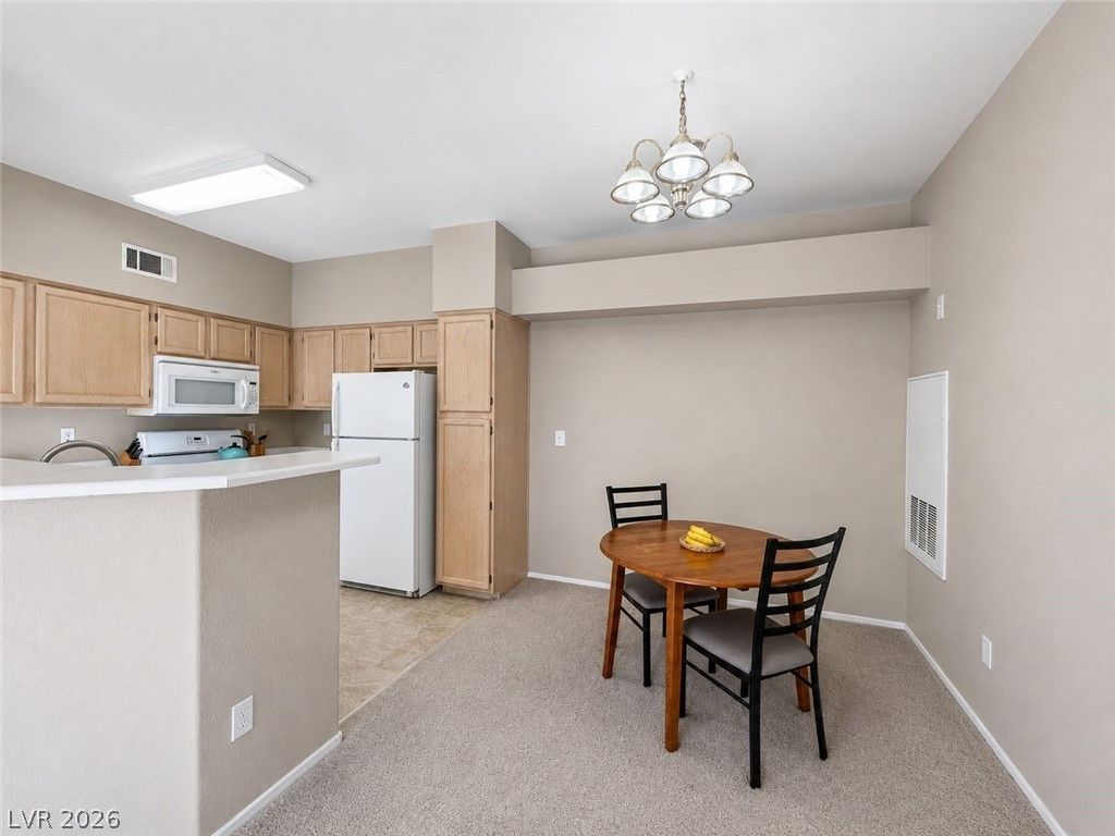 5415 West Harmon Avenue 1161 — photo 5 of 26