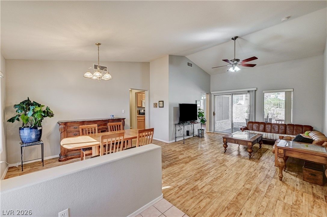 2621 Lotus Hill Drive — photo 5