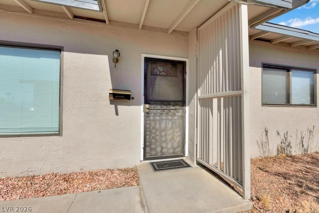 5908 Gipsy Avenue — photo 3