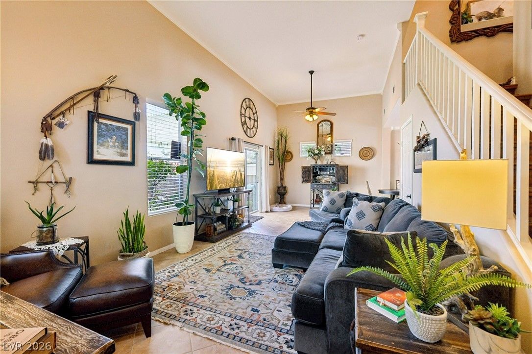 10528 India Hawthorn Avenue — photo 5
