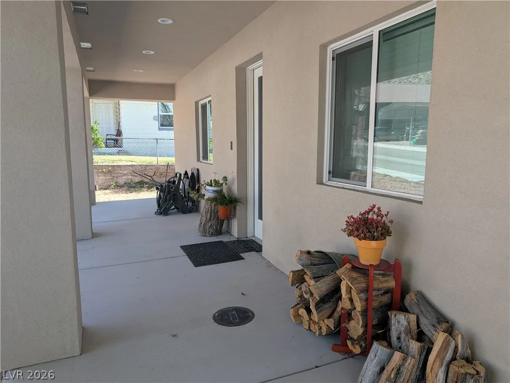 251 Spring Heights — photo 3