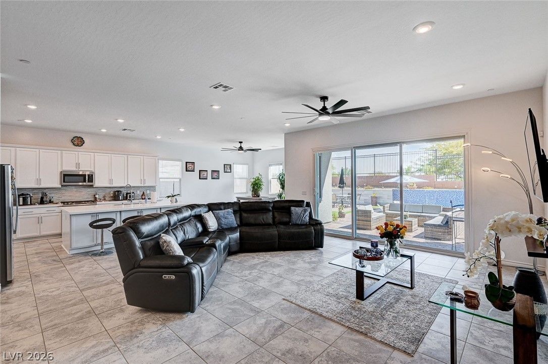 33 Reverie Heights Avenue — photo 4