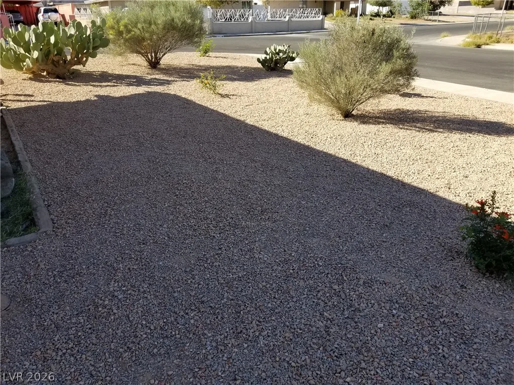 1516 SAN PEDRO Avenue — photo 5